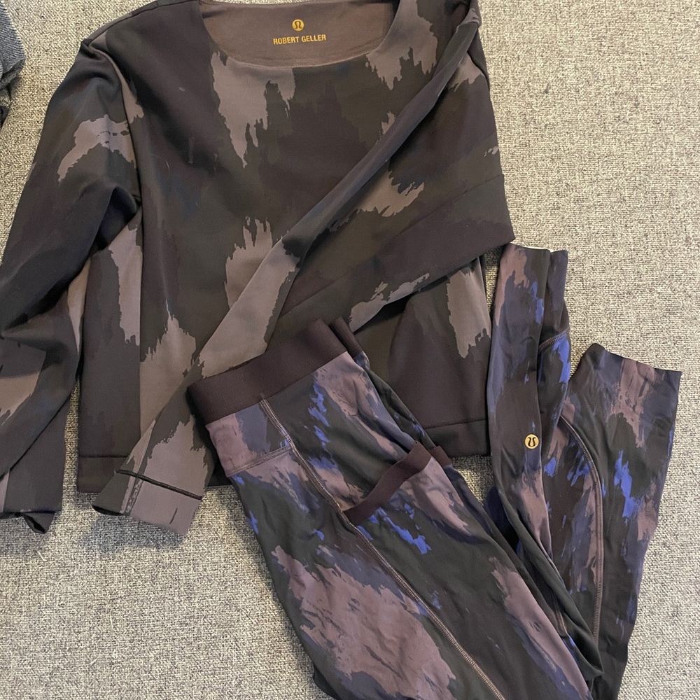 Lululemon sweatshirt and leggings patterned set
